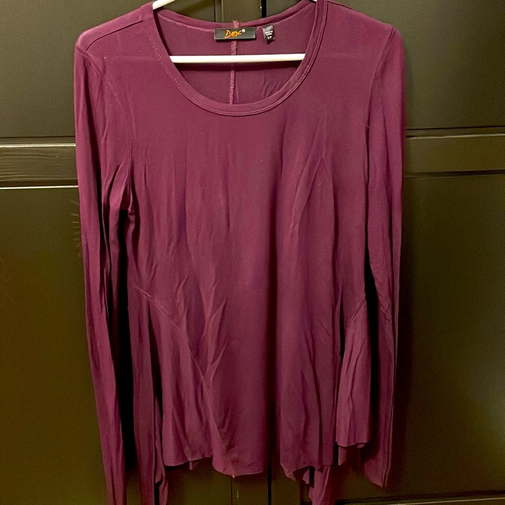 Dex brand. Plum colour size s. Women’s Long sleeve top.